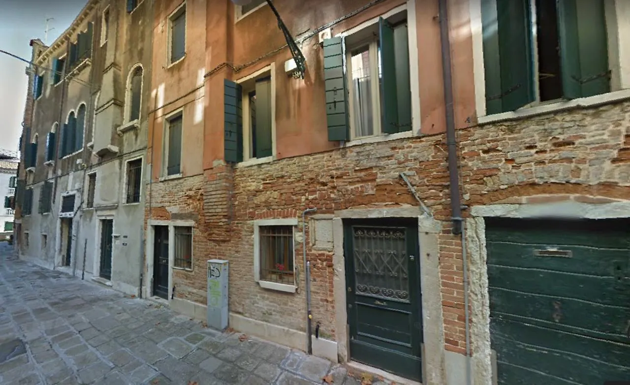 Ca' Grassi 2 Charming Balcony Apartment Venice Italy