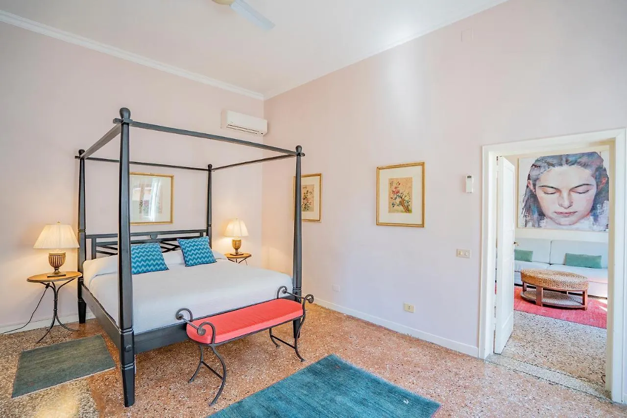 Ca' Grassi 2 Charming Balcony Apartment Venice 0*,  Italy