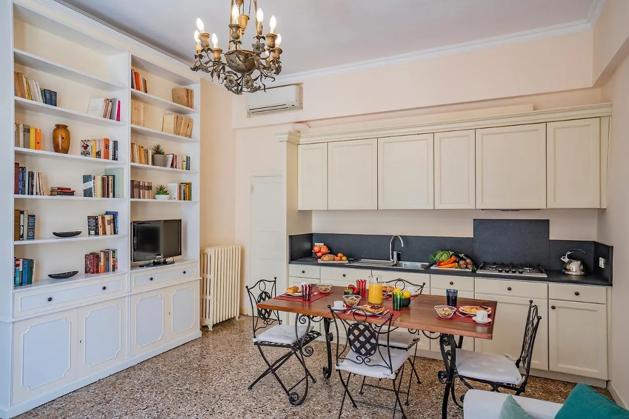 Ca' Grassi 2 Charming Balcony Apartment Venice